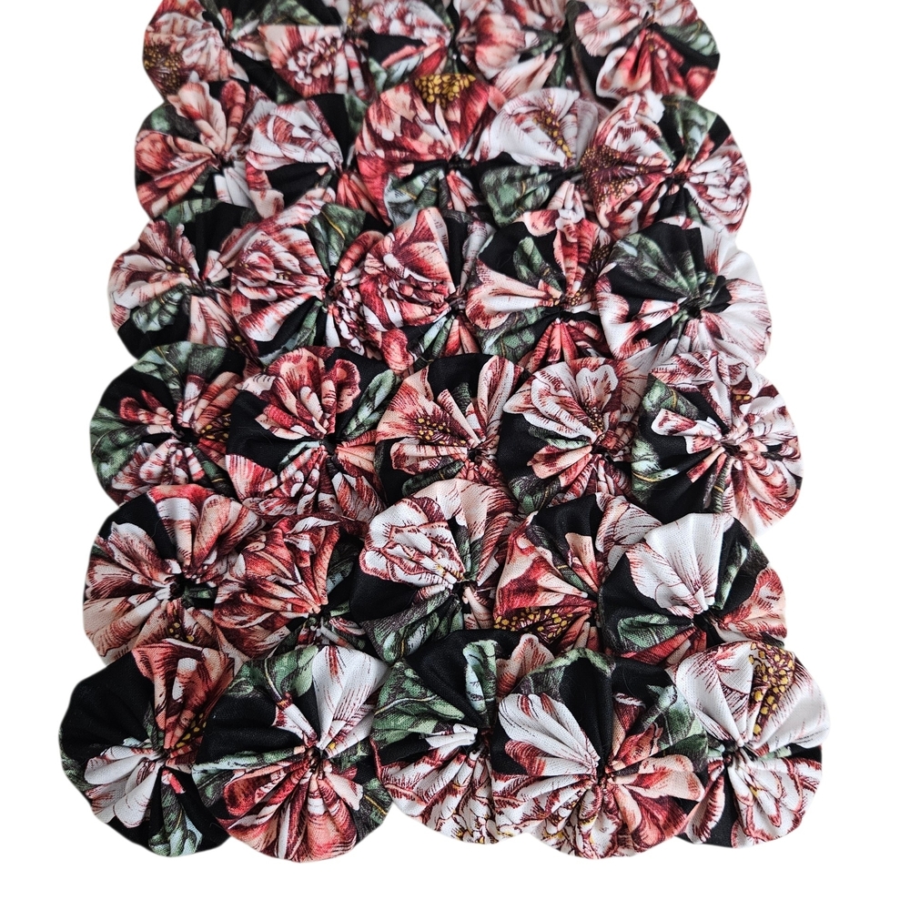 Hand Sewn Fabric Yo Yos – Black Floral With Pink Roses , 2 Inch Set of 30